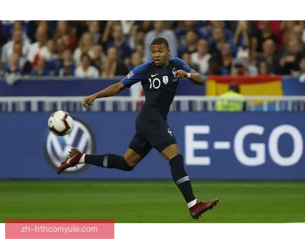 法媒称法国队薄荷绿球衣灵感自由女神 法媒称法国队薄荷绿球衣灵感自由女神